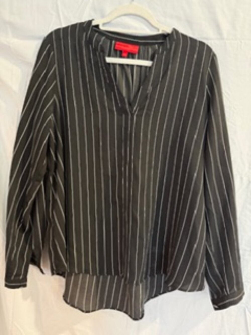 Jennifer Lopez Black White Striped Blouse V-Neck Hi Low Hem Size M